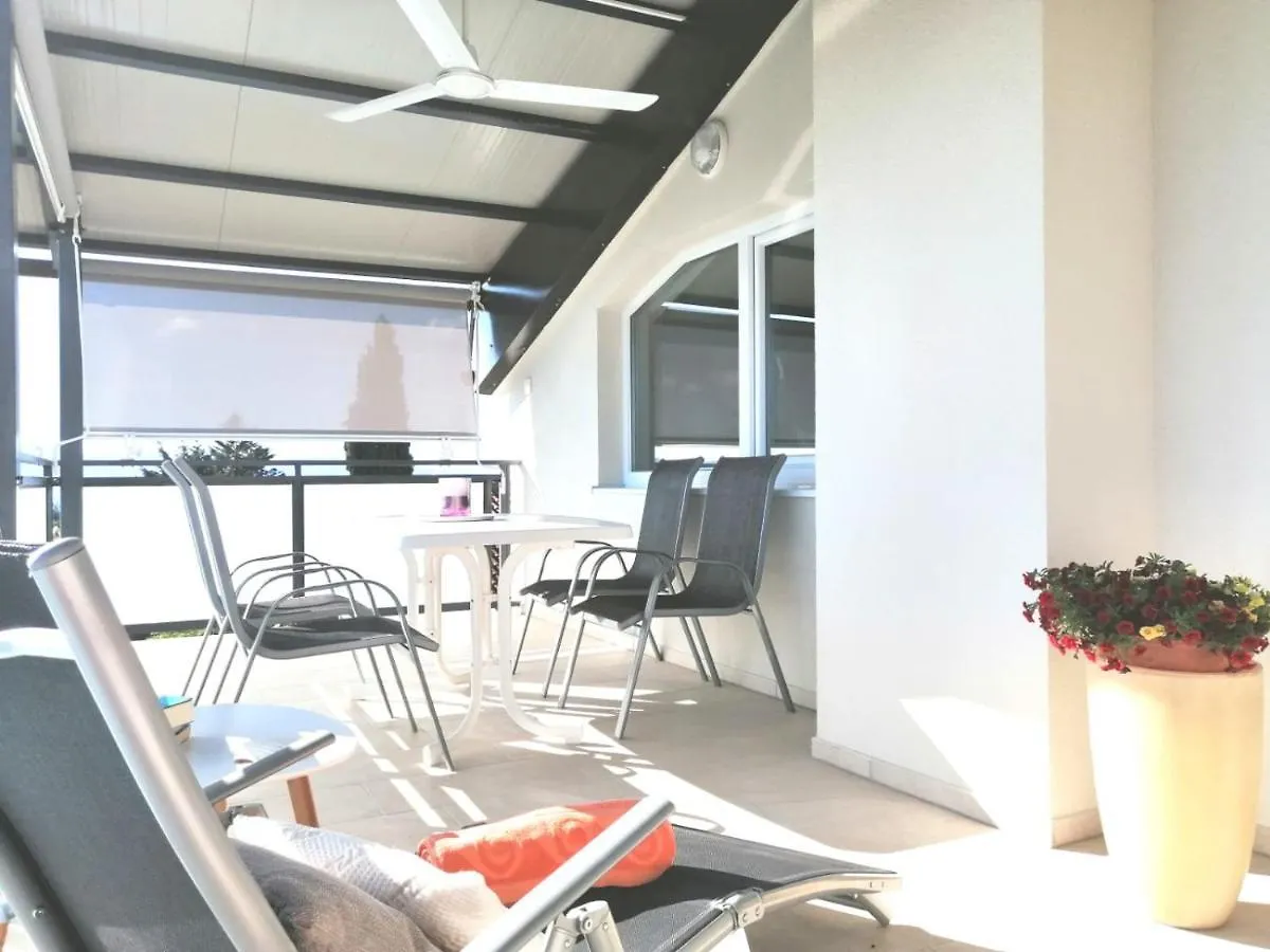Lovely Sea View House In Malinska Island Krk