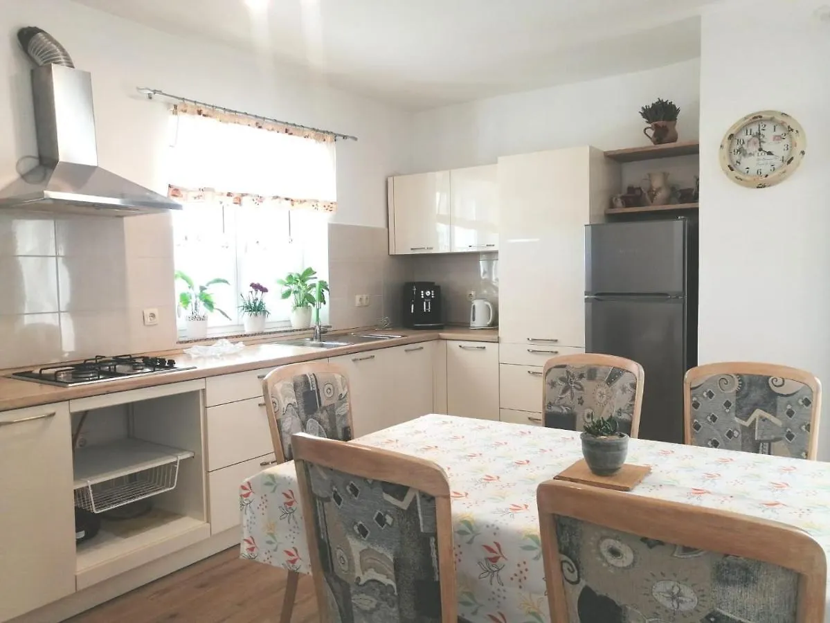 Apartmán Lovely Sea View House In Malinska Island Krk