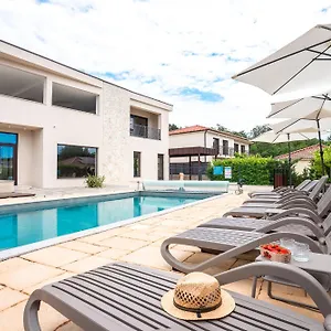 Vsg - Relaxing Apartments, 200m From The Sea, With Pool, Sauna & Jacuzzi Appartement